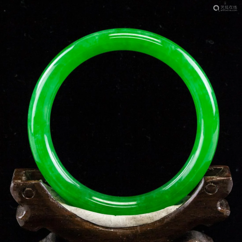 Burma Green Jadeite Bangle GIA Certificate