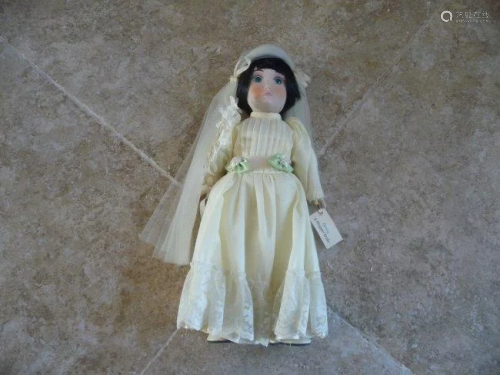 BETSY FLAPPER BRIDE VINTAGE COLLECTIBLE DOLL