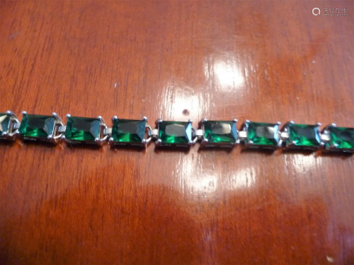 EMERALD TENNIS BRACELET