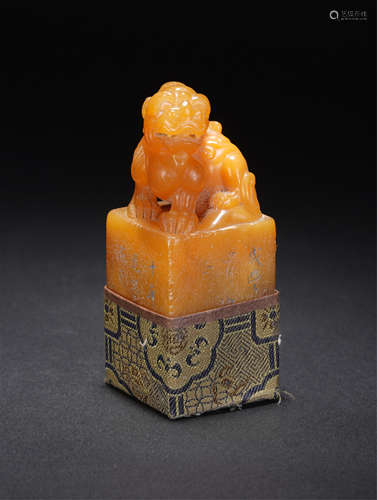 A Carved Tianhuang Beast Square Seal