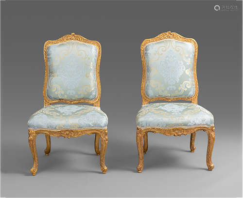 Pair Louis XV Giltwood Chaise