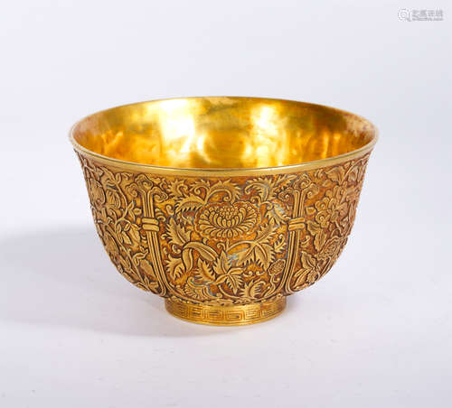 An Engraved Gilt-bronze Cup