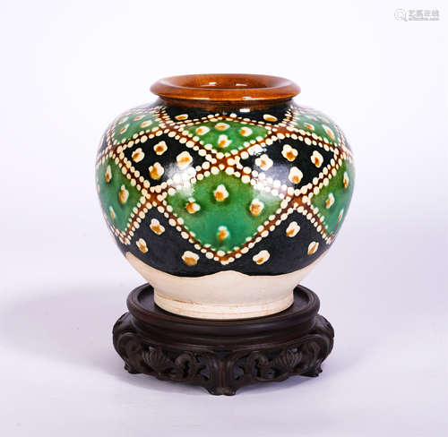 A Sancai Glazed Pottery Jar