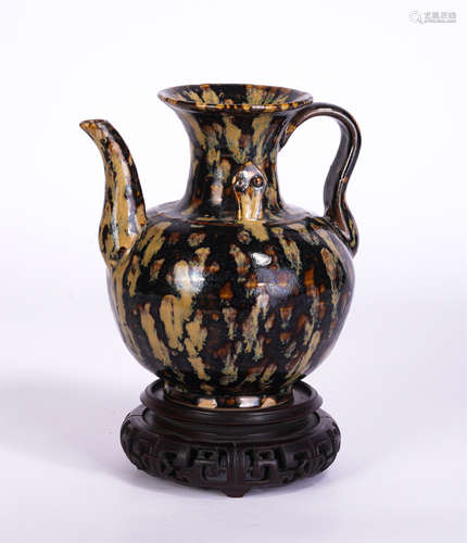 A Tiger-skin Pottery Ewer