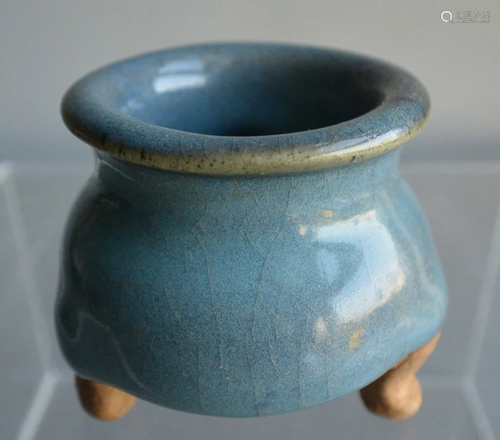 Porcelain, Song Dynasty Jun Yao glazed Tripod Censer