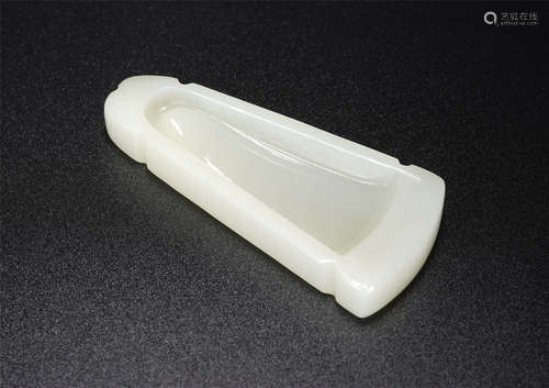 A Carved White Jade Inkstand