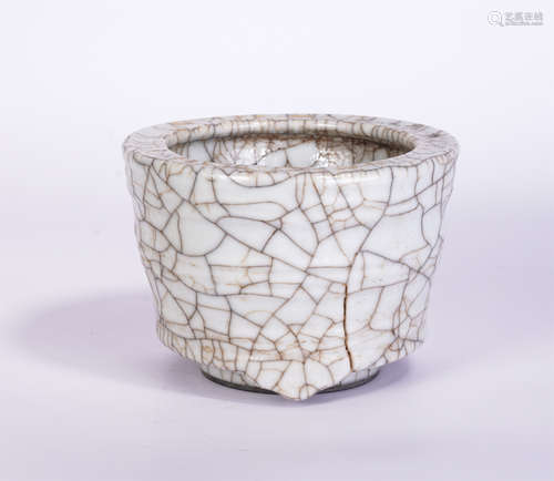 A Ge-ware Crackle Censer