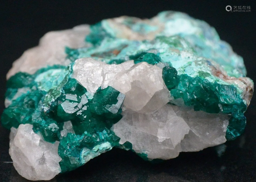 Green emerald stone and Associated ore