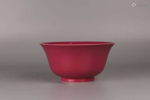 清 胭脂紅釉碗