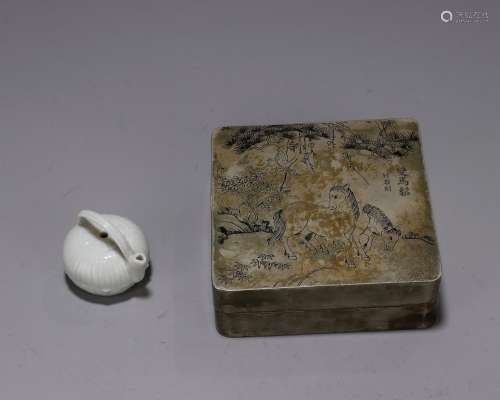 “双马松”竹岩刻铜墨盒，白釉水滴