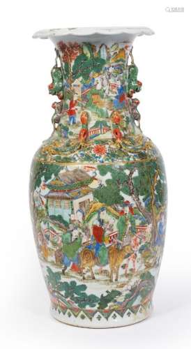 CHINE, Canton, XIXème siècle.Rare vase balustre en porcelain...