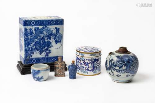 CHINE, XIXème-XXème siècle. Lot d'objets de vitrine et objet...