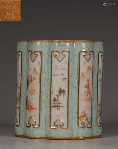 QIANLONG MARK FAMILLE ROSE GLAZE BRUSH POT