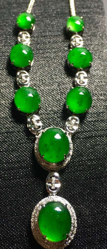 ICY GREEN JADEITE NECKLACE