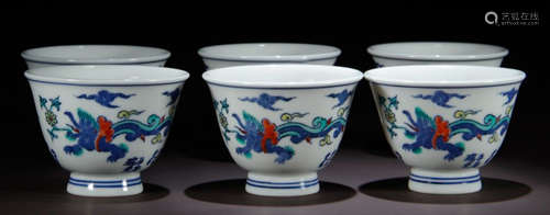 SET OF DOUCAI GLAZE CUPS