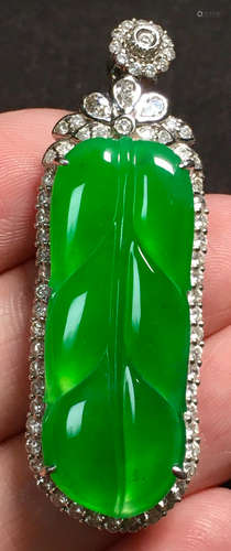 ICY GREEN JADEITE LEAF PENDANT