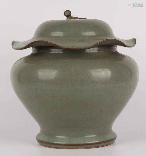 LONGQUAN GUAN YAO BLUE GLAZE JAR