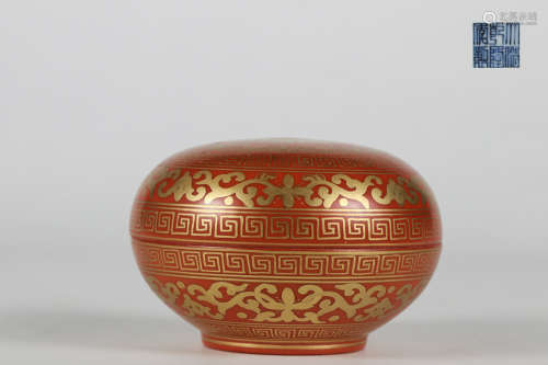 CHINESE IRON RED PORCELAIN COVER BOX