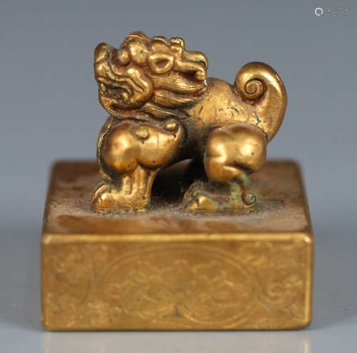 GILT BRONZE CAST BEAST SEAL