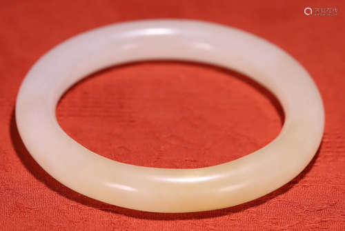 HETIAN JADE CARVED BANGLE