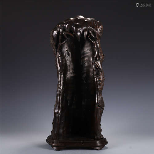 A CHINESE AGARWOOD BUDDHA NICHE