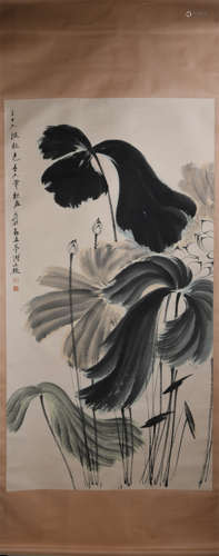 A CHINESE PAINTING OF LOTUS