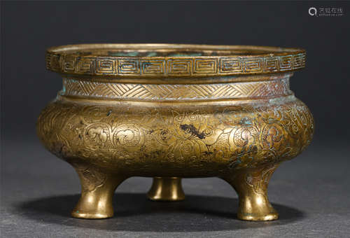 A CHINESE THREE-FOOTED BRONZE INCENSE BURNER