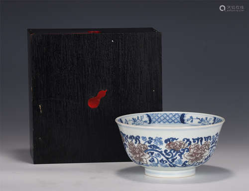 A CHINESE UNDERGLAZE BLUE COPPER RED PORCELAIN BOWL