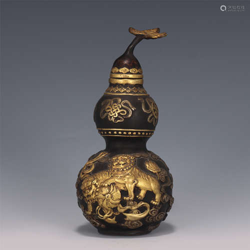 A BRONZE PARCEL GILT DOUBLE-GOURDS VASE