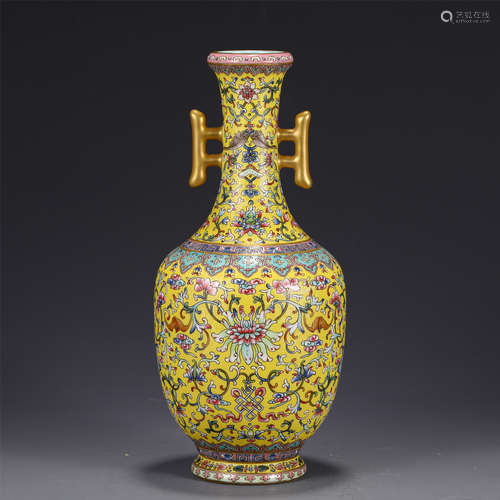 A YELLOW GROUND AND FAMILLE ROSE PORCELAIN VASE