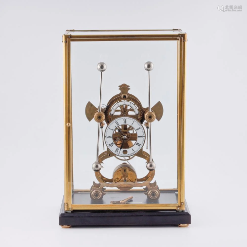 Fusee Skeleton transclucent glass clock