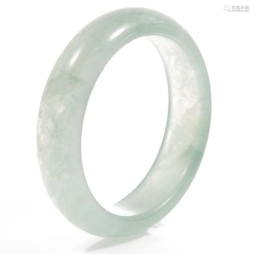 NO RESERVE PRICE Chinese Jade Bangle