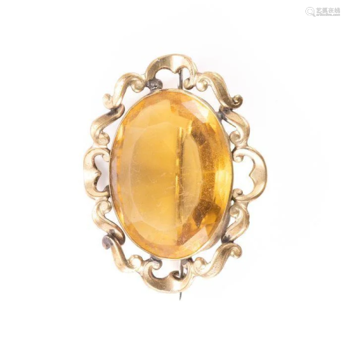 NO RESERVE PRICE Synthetic Citrine Gilt Brooch