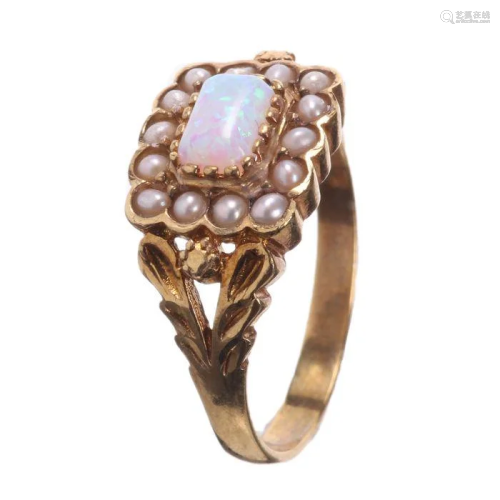 NO RESERVE PRICE Gilt Opal & Pearl Ring
