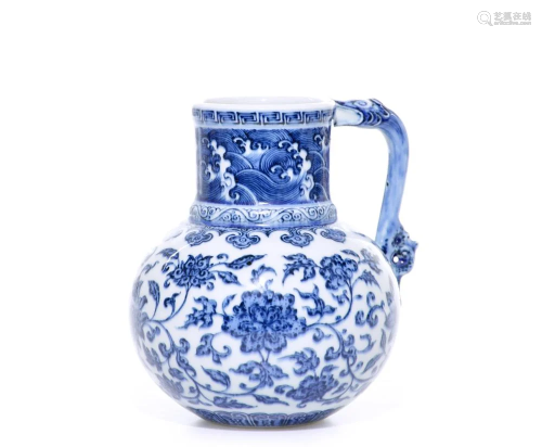 A Chinese Blue and White Ewer