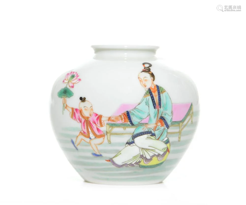 A Chinese Famille Rose Water Pot