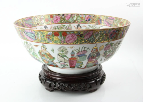 Large Chinese Rose Medallion Bowl