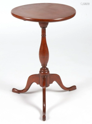 NEW ENGLAND QUEEN ANNE TIGER MAPLE CANDLESTAND