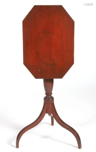 NEW ENGLAND FEDERAL RED-WASHED BIRCH TILT-TOP
