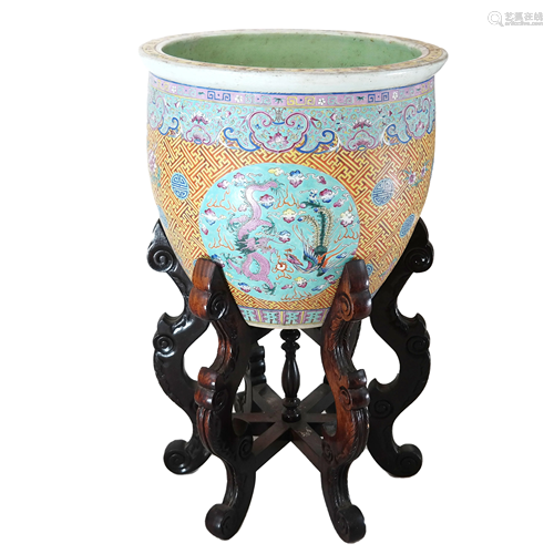 Chinese Famille Rose Porcelain Jardiniere on Stand