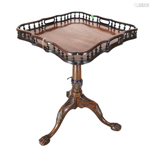 George III Mahogany Tilt-Top Tripod Table