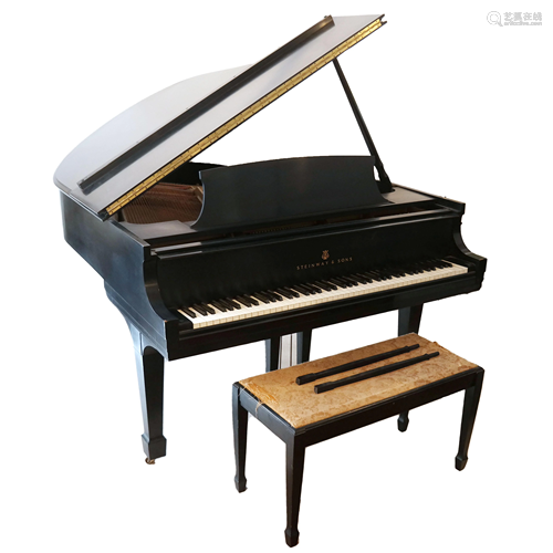 Steinway & Sons Baby Grand Piano Model 