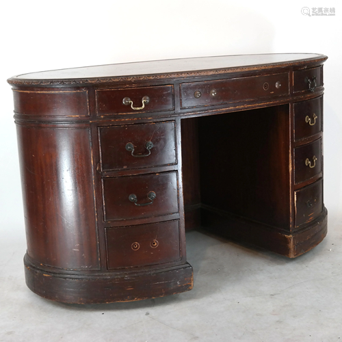 Georgian-Style Oval Mahogany Desk