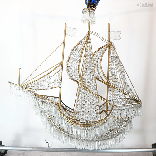 Bagues-Manner Impressive Crystal Ship Chandelier