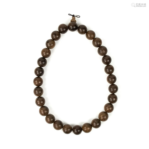 Chinese Huang Huali Wood Carved Bead Chain