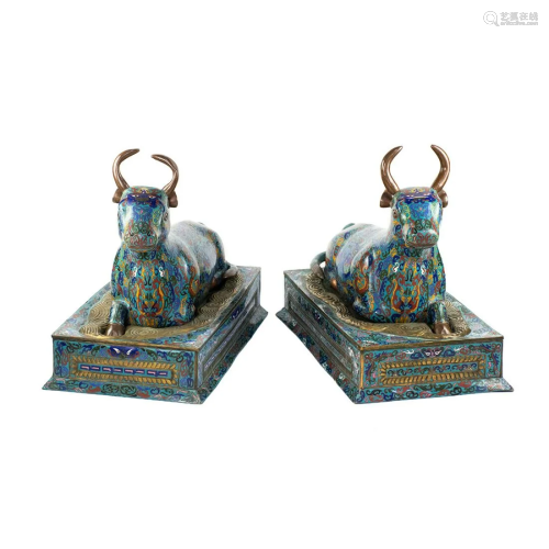 Qing Dyn Chinese Cloisonne Enamel on Brass Bull Statues