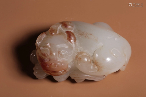 Qing Dynasty White Jade Beast Hand piece