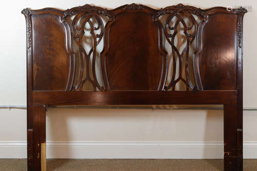 DREXEL CHIPPENDALE STYLE MAHOGANY HEADBOARD