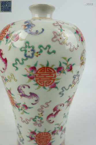 QIANLONG MARK FAMILLE ROSE GLAZE MEI VASE