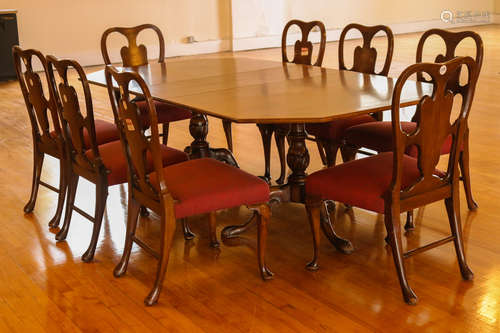 MAHOGANY CHIPPENDALE DINETTE SET